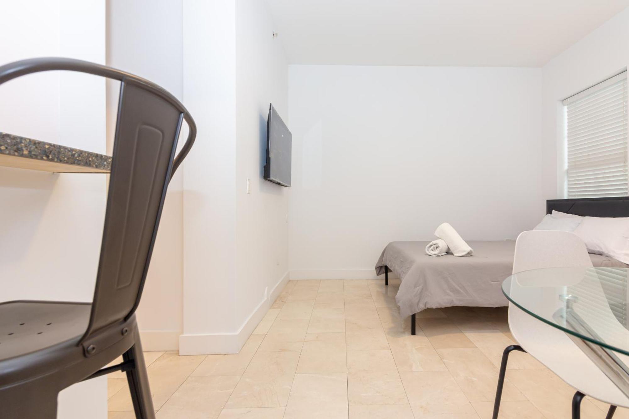 1 Bdrm Apartment - Heart Of Downtown - 5 Min To Wynwood マイアミ エクステリア 写真