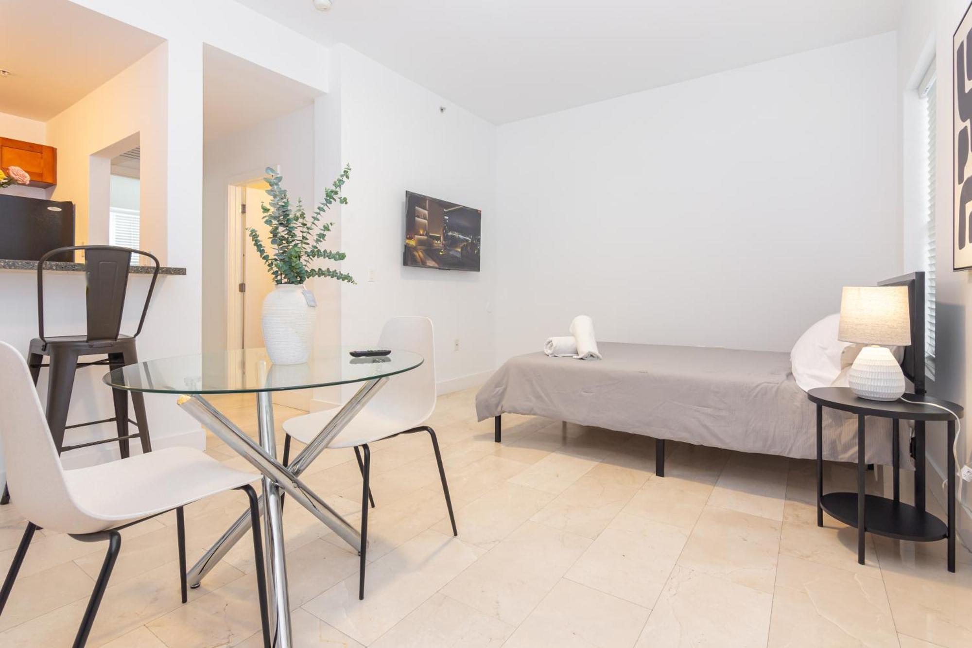 1 Bdrm Apartment - Heart Of Downtown - 5 Min To Wynwood マイアミ エクステリア 写真